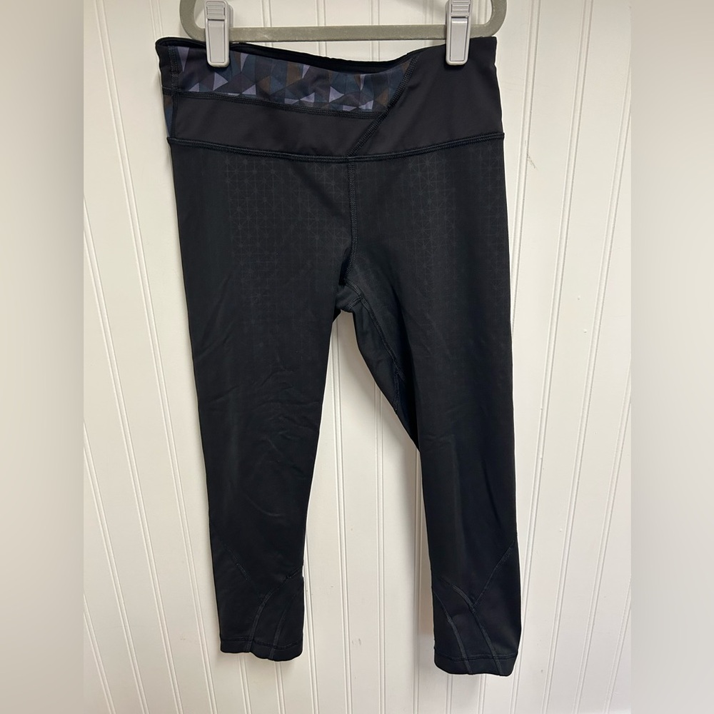 Lululemon leggings size 4